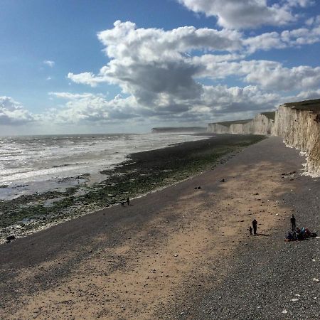Saffrons Apartment Eastbourne Zewnętrze zdjęcie